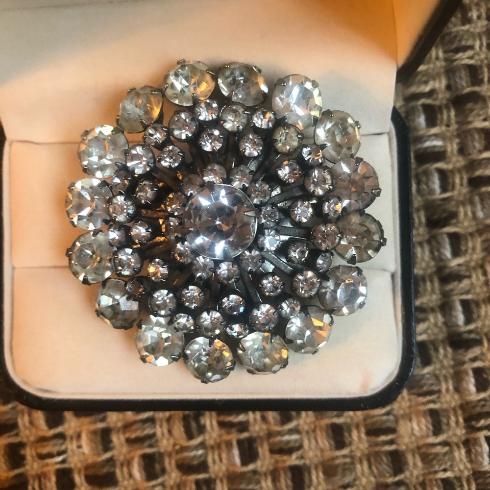 Vintage Rhinestone Brooch